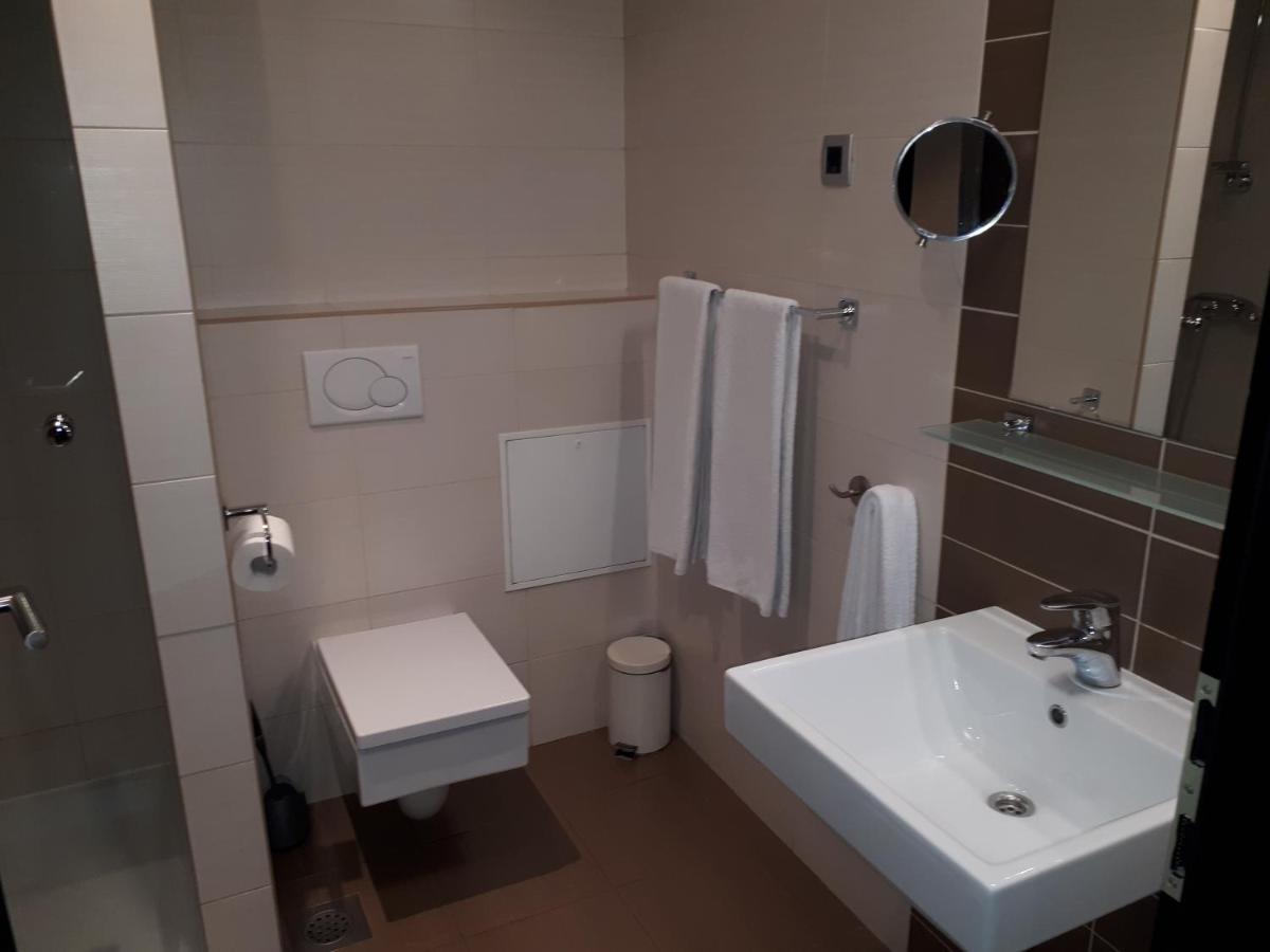 Nitro Rooms Любляна Экстерьер фото