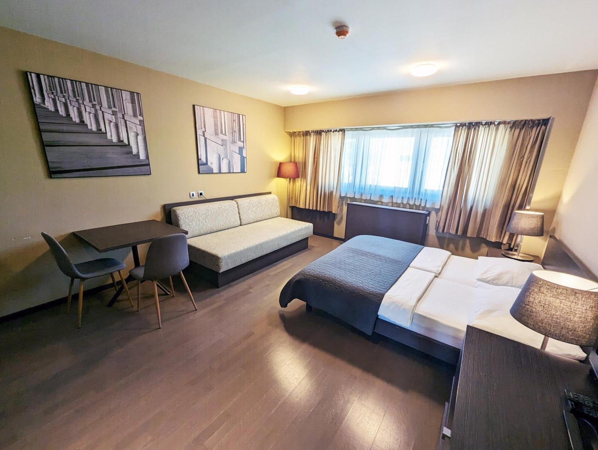 Nitro Rooms Любляна Экстерьер фото